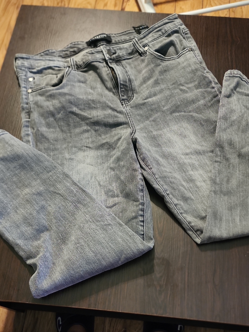 Gray High-Waist Slim Jeans